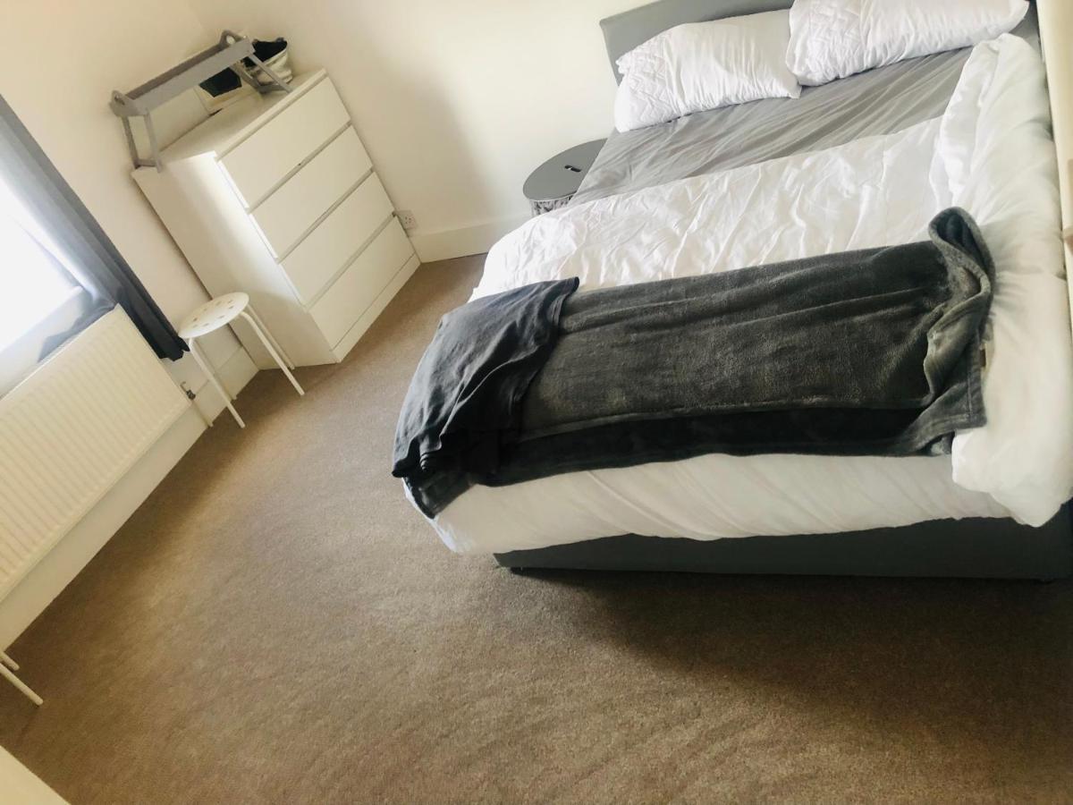 Charming Town Centre 3 Double Beds Home Free Parking Тонбридж Екстериор снимка