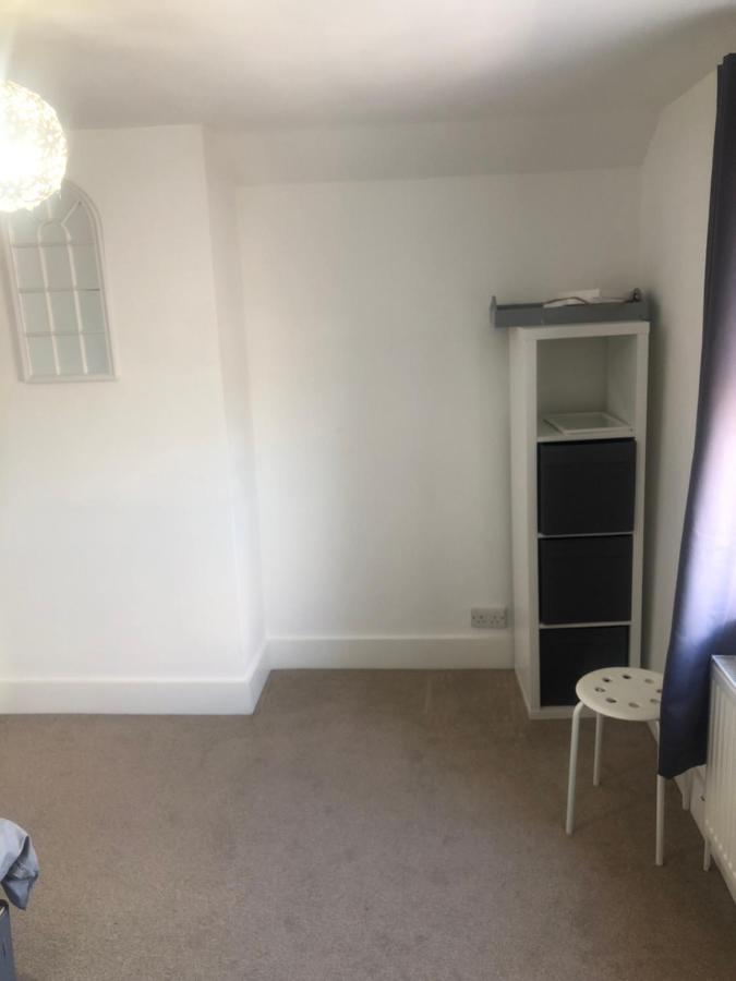 Charming Town Centre 3 Double Beds Home Free Parking Тонбридж Екстериор снимка
